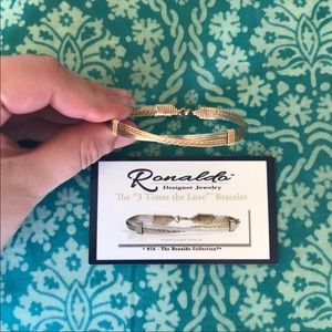 Ronaldo “3 times the love” 14k gold bracelet 7.5
